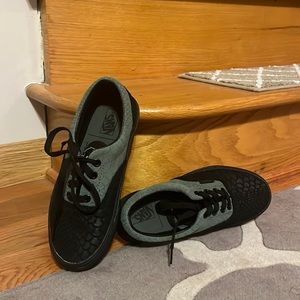 Vans x Harry Potter Slytherin Size 6 barely won maybe 3 times clean no box